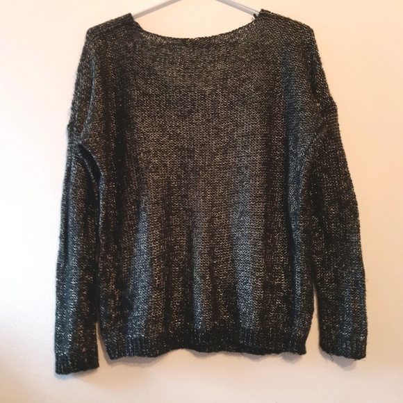 Black and Gold Knit Sweater in M/L - Picture 2 of 8